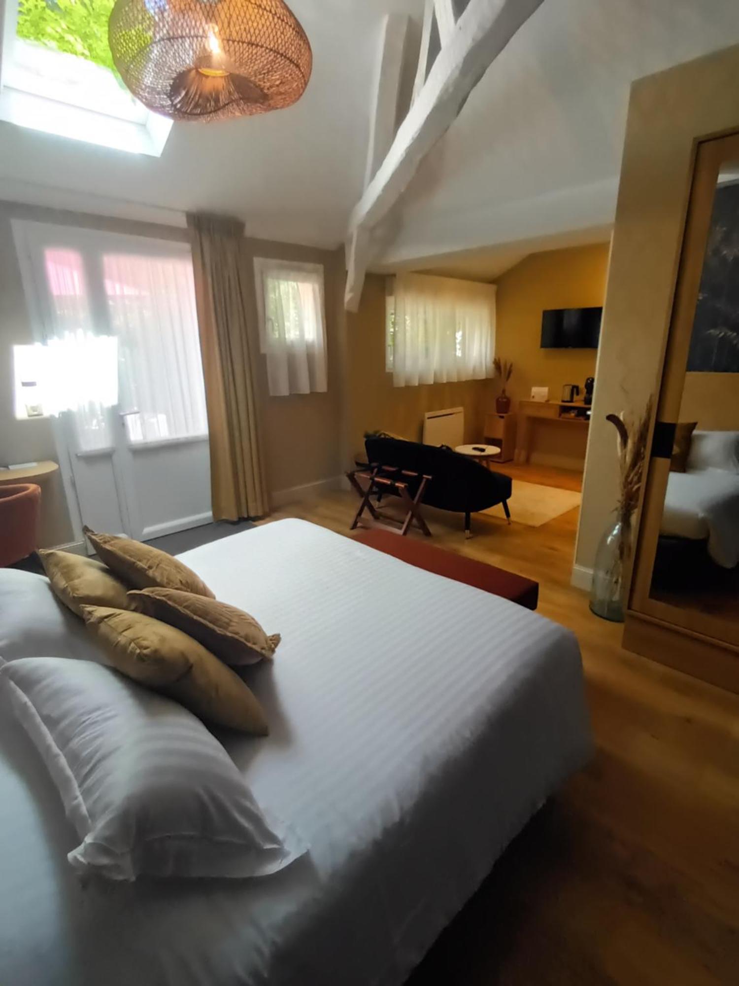 Logis Hotel La Breche - Restaurant Berthelot Amboise Ngoại thất bức ảnh