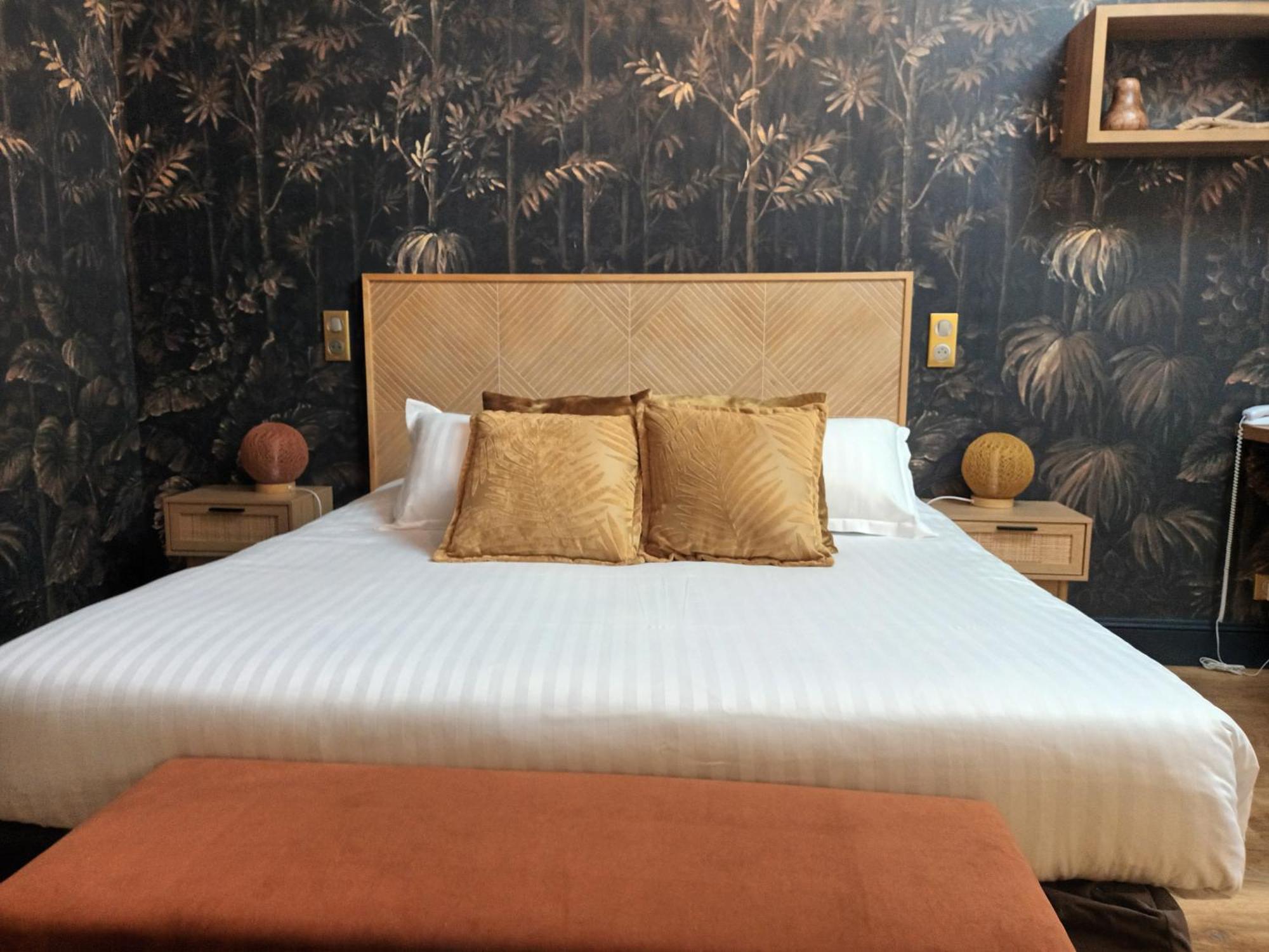 Logis Hotel La Breche - Restaurant Berthelot Amboise Ngoại thất bức ảnh